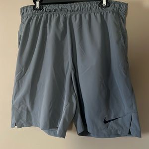 Nike brand shorts. Men’s size extra large. In good condition.